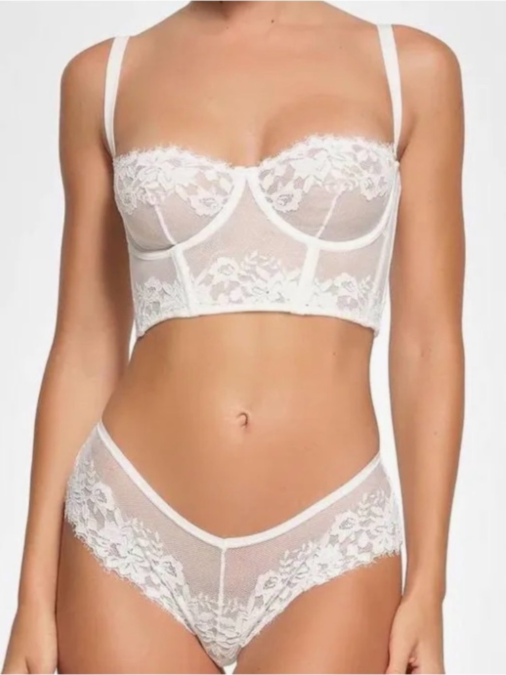 SKIMS Femme Lace Balconette Corset